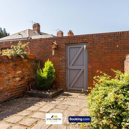 Comfy 3Bed House By Stirkmartin Stays Short Lets & Serviced Accommodation Cardiff With Free Parking & 8Mins To City Centre Экстерьер фото