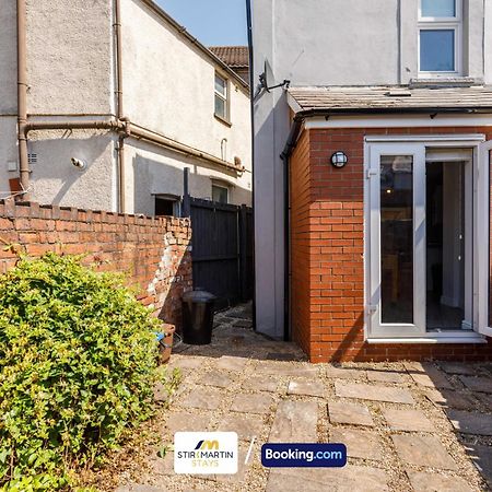 Comfy 3Bed House By Stirkmartin Stays Short Lets & Serviced Accommodation Cardiff With Free Parking & 8Mins To City Centre Экстерьер фото