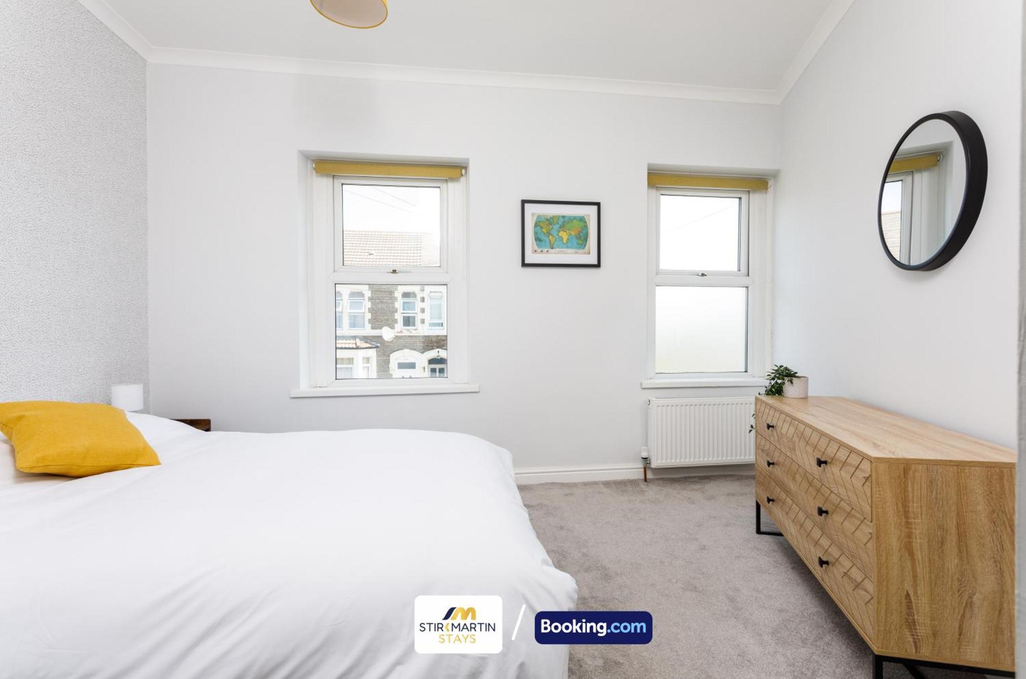 Comfy 3Bed House By Stirkmartin Stays Short Lets & Serviced Accommodation Cardiff With Free Parking & 8Mins To City Centre Экстерьер фото